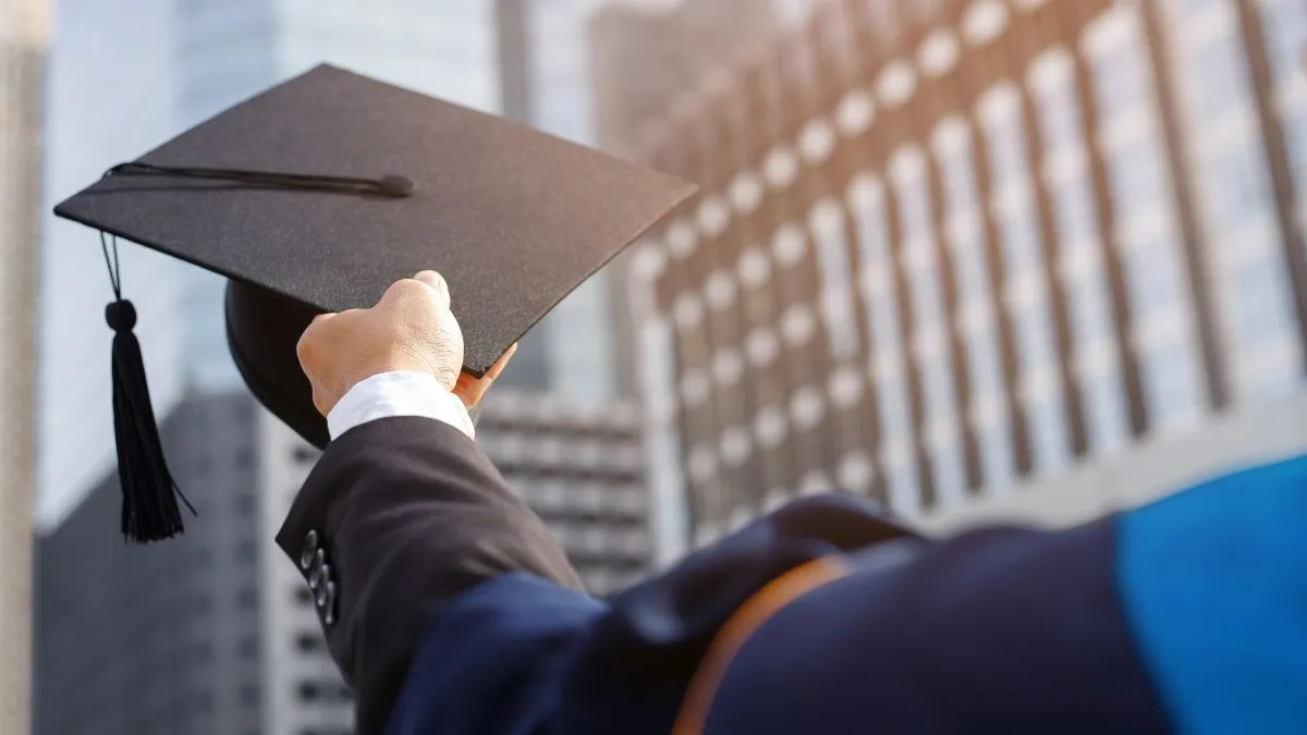 What has the biggest impact on whether a 4 year university is affordable